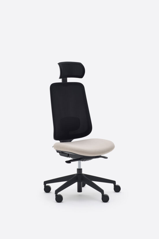 Task One – Black Frame – No Arms – Cedar – Headrest