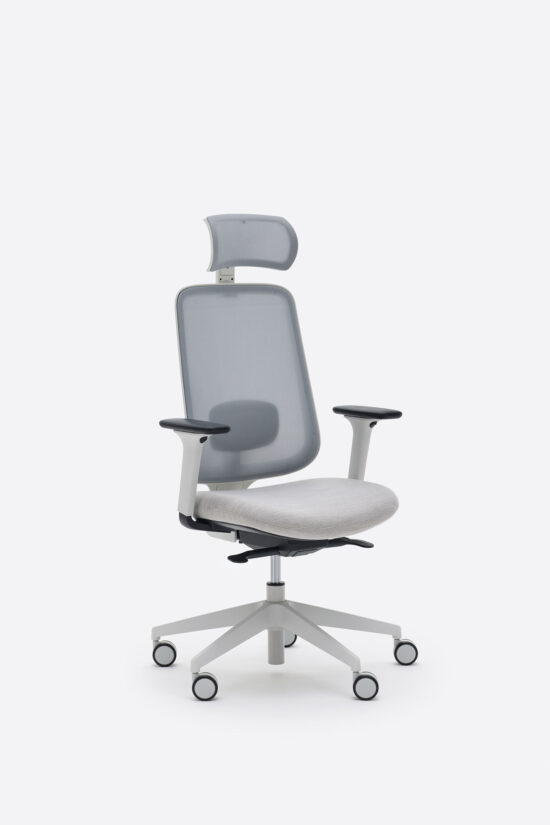Task One – Grey Frame – With Arms – Fog – Headrest