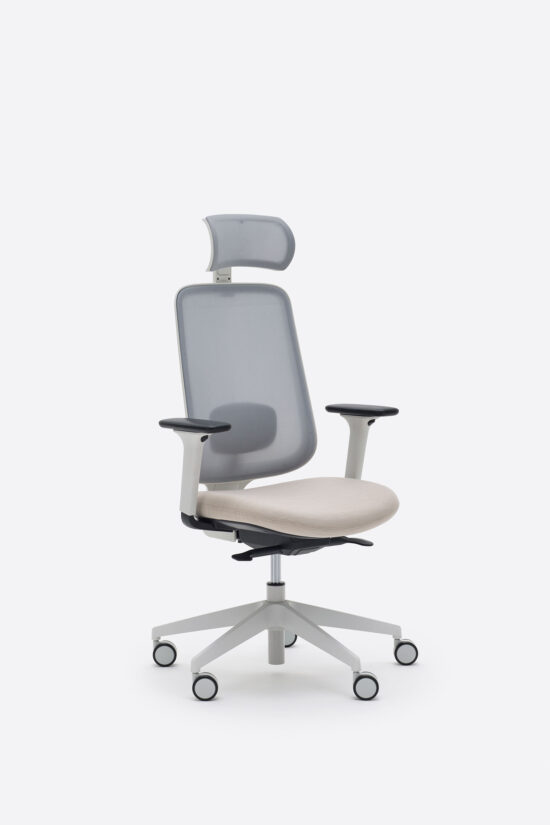 Task One – Grey Frame – With Arms – Cedar – Headrest